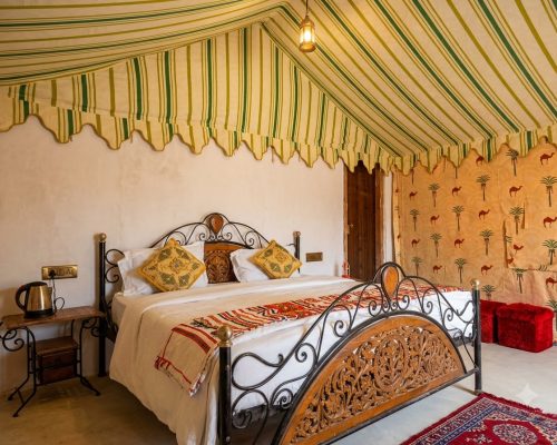 Deluxe Room (9)